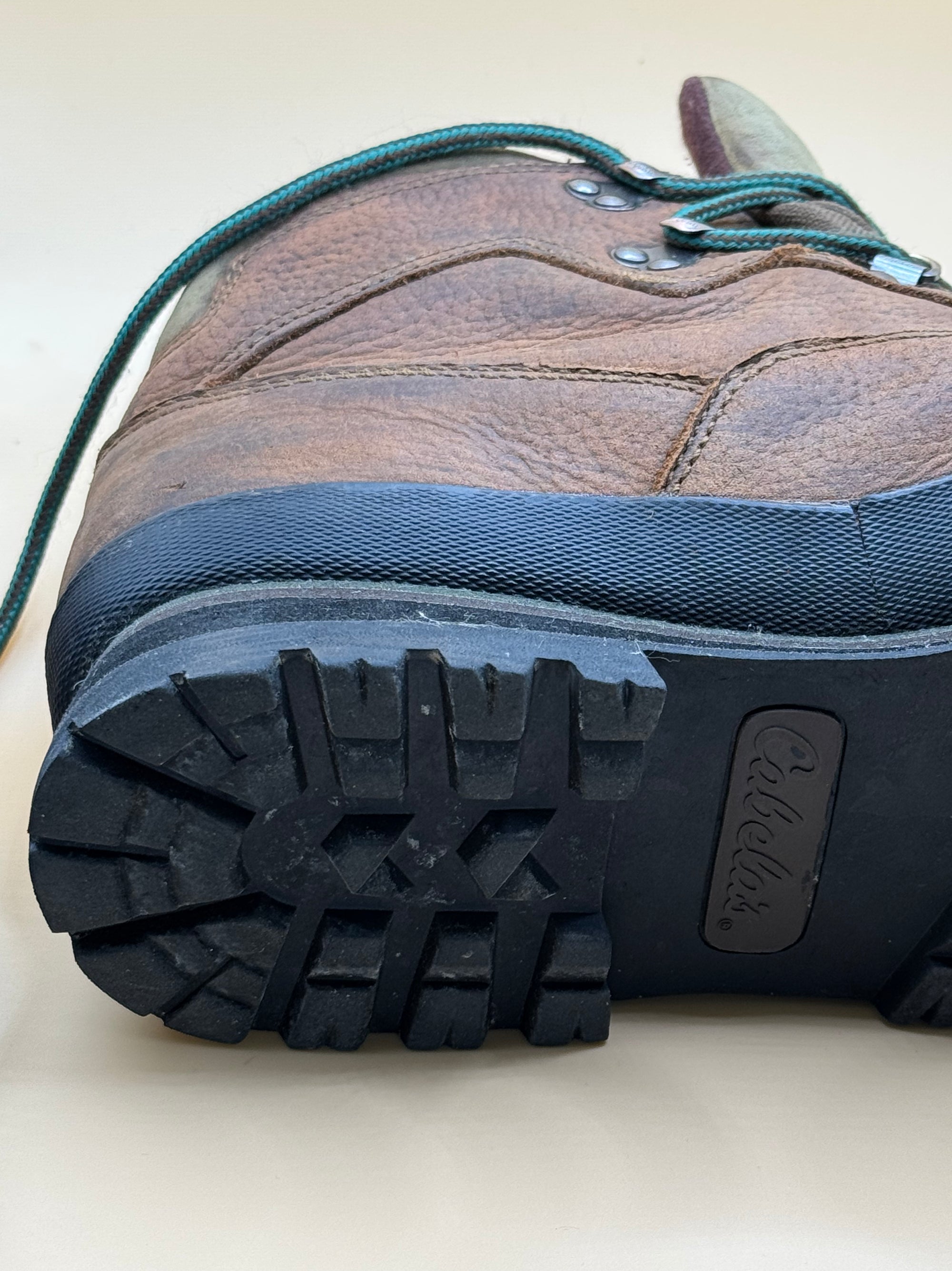 Vintage Cabela’s Hiking Boots  GORETEX | Size 9 EU39/40